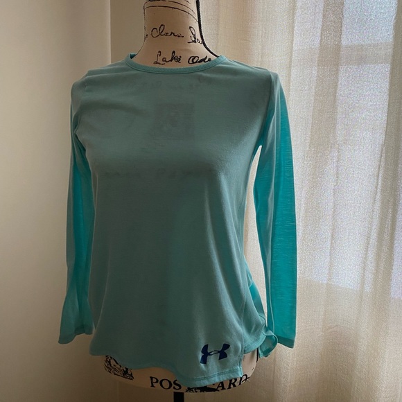 Under Armour-Women’s Long sleeve Workout Top - Picture 1 of 2